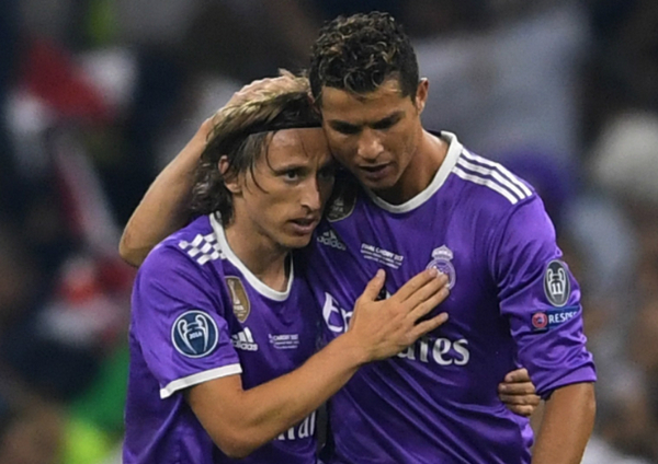 Luka-Modric-tiec-nuoi-khi-Ronaldo-chia-tay-Real-Madrid-hinh-anh
