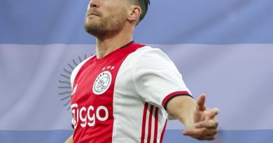 Chuyển nhượng chiều 24/8: Barca nhắm sao Ajax thế chỗ Jordi Alba