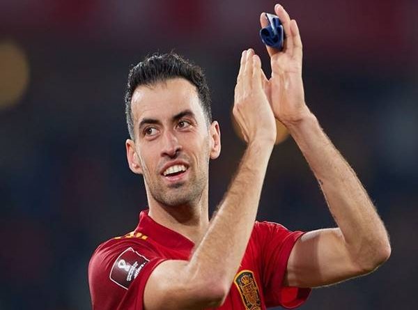 Tin bóng đá chiều 17/12: Busquets chia tay tuyển Tây Ban Nha