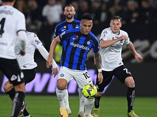 Chuyển nhượng sáng 15/3: MU đấu PSG giành Lautaro Martinez