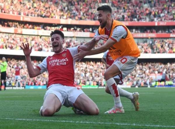 Tin Arsenal 12/9: Declan Rice thán phục người đồng đội Jorginho