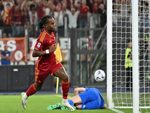 Tin AS Roma 22/9: HLV Mourinho tức giận với cầu thủ Sanches