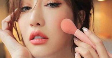 Cách trang điểm không bị mốc mặt