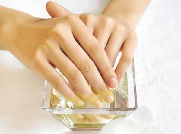 cách dưỡng móng tay chắc khỏe