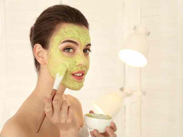 Đắp mặt nạ bơ sữa chua có tác dụng gì?