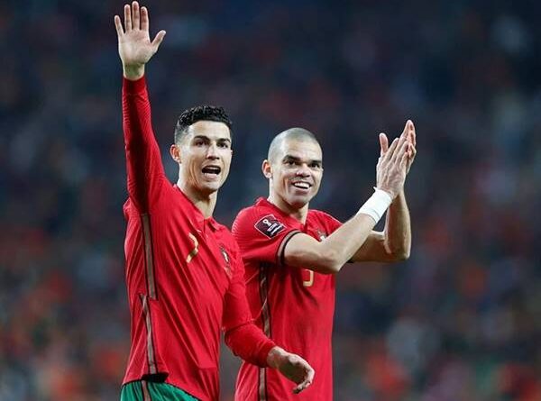 Tin EURO 20/6: Ronaldo và Pepe tiếp tục thể hiện đẳng cấp
