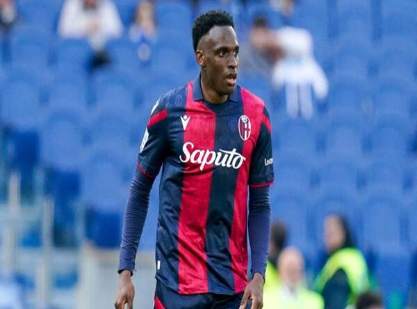 Tin MU 15/6: Quỷ đỏ chốt mua trung vệ Jhon Lucumi của Bologna