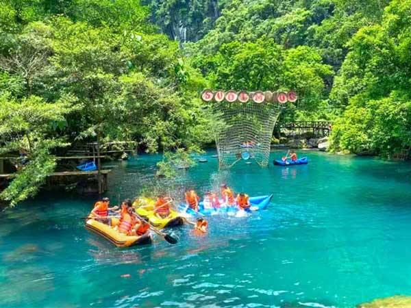 Các địa điểm du lịch mới nổi không thể bỏ qua Suối Moọc