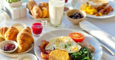 Bỏ túi thực đơn lành mạnh cho bà bầu khi ăn ngoài